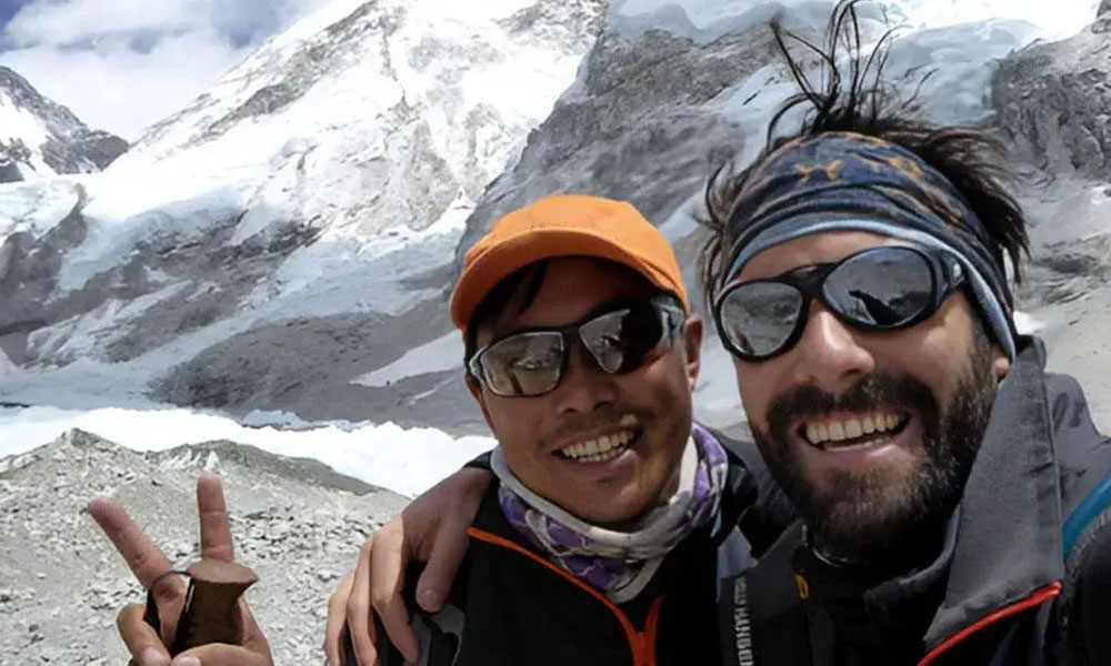 Everest-Base-Camp-Trek-With-Guide-And-
