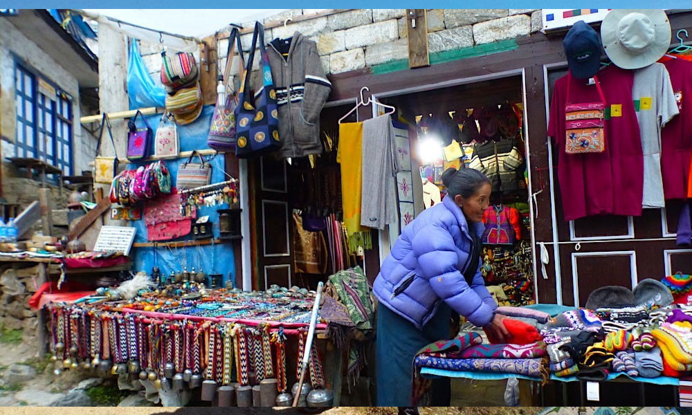 Namche bazaar shopping