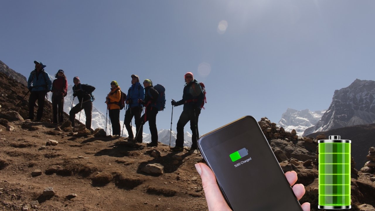 why-charging-phone-is-important-during-everest-base-camp-trek