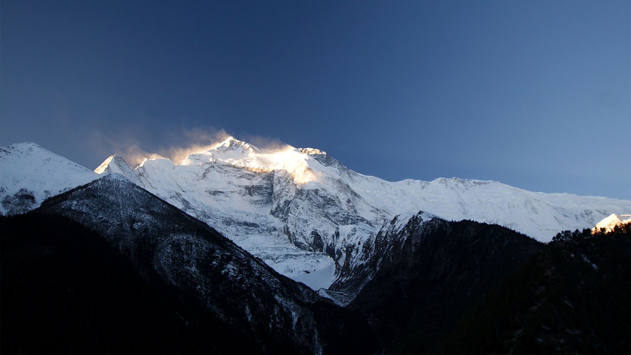 Annapurna Circuit sunrise viewpoints