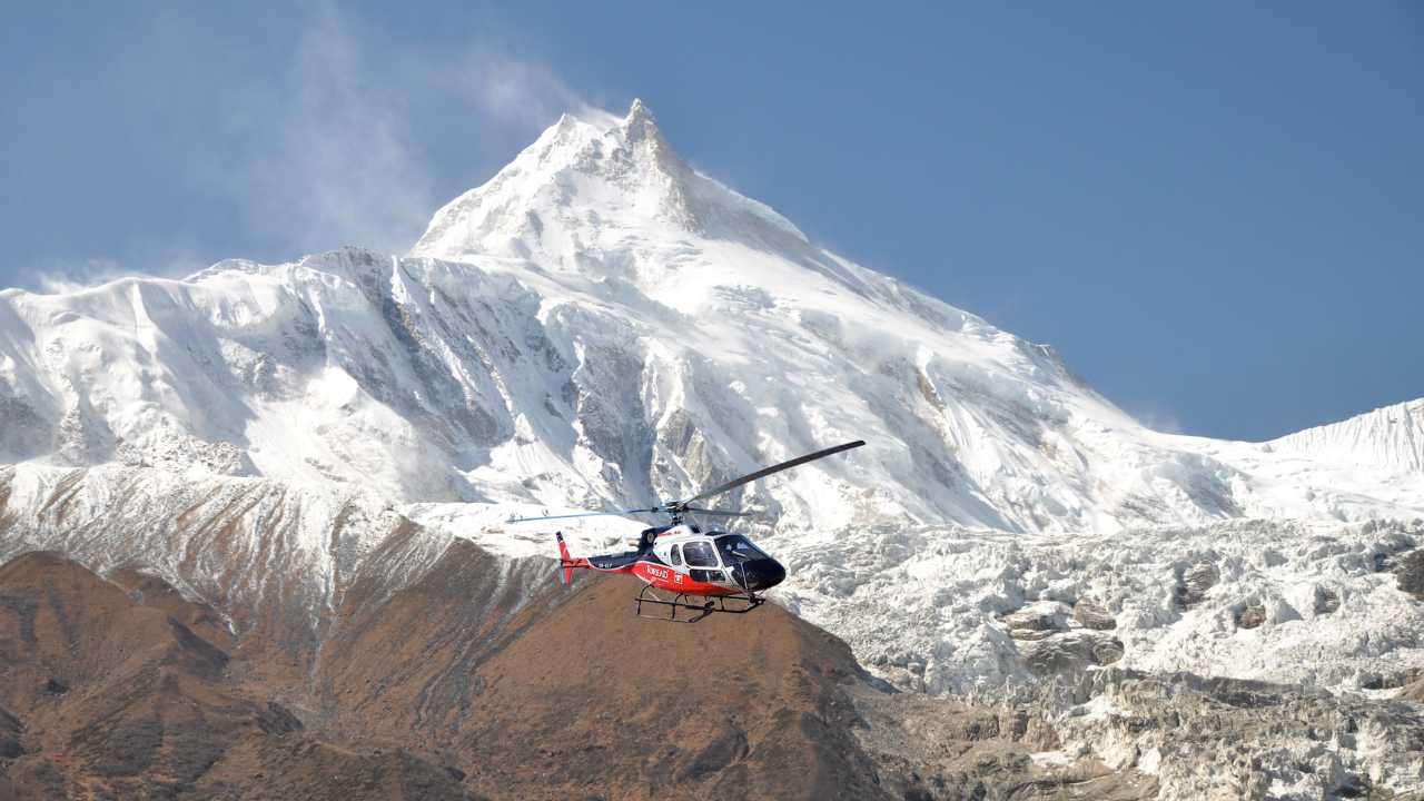 Manaslu Helicopter Tour