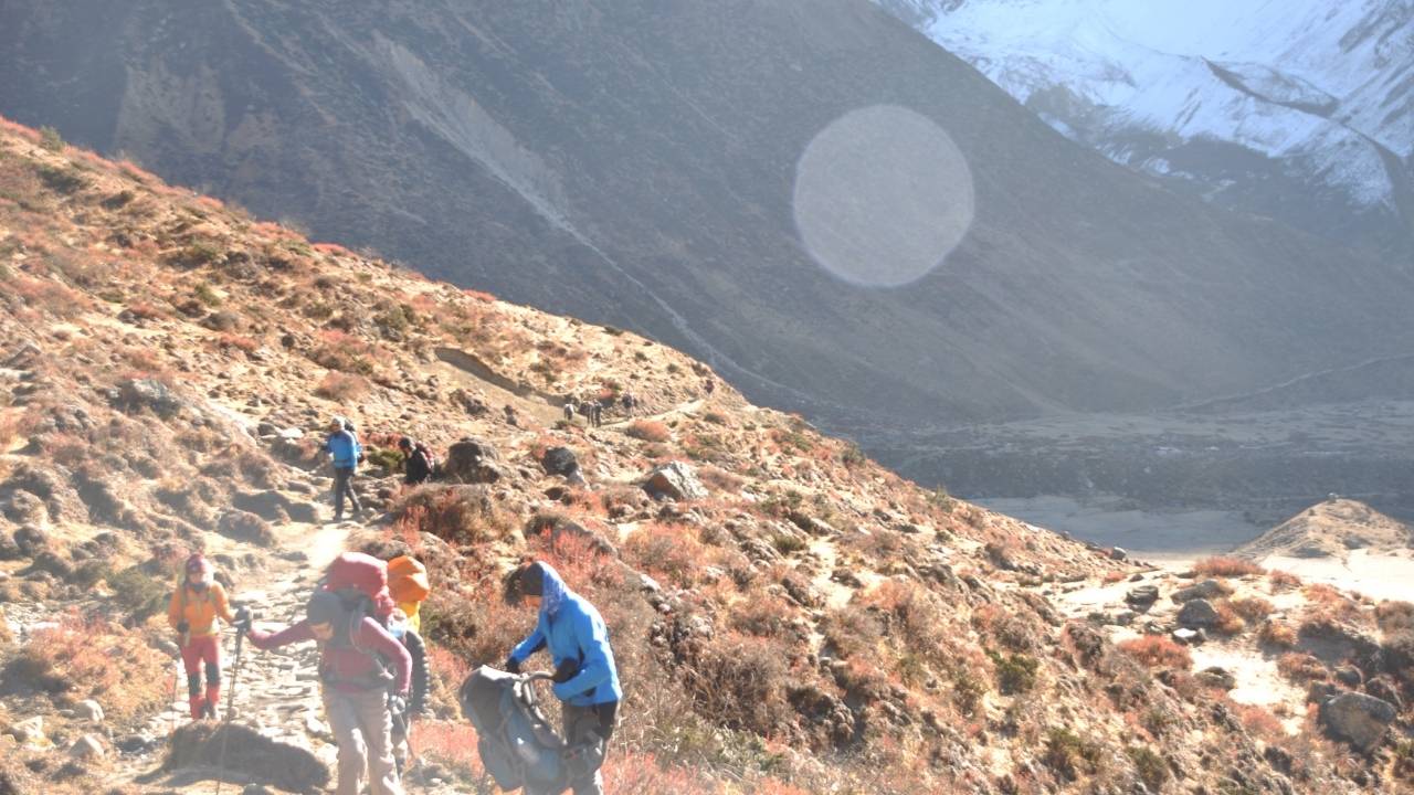 Manaslu Circuit Trek in Autumn Trail Conditions