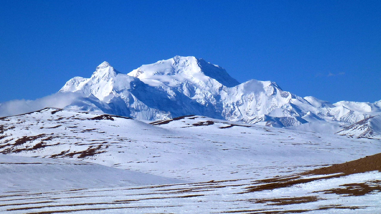 Shishapangma Base Camp Trek