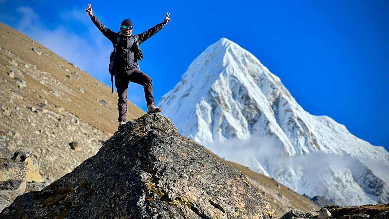Three Passes Trek And Everest Base Camp